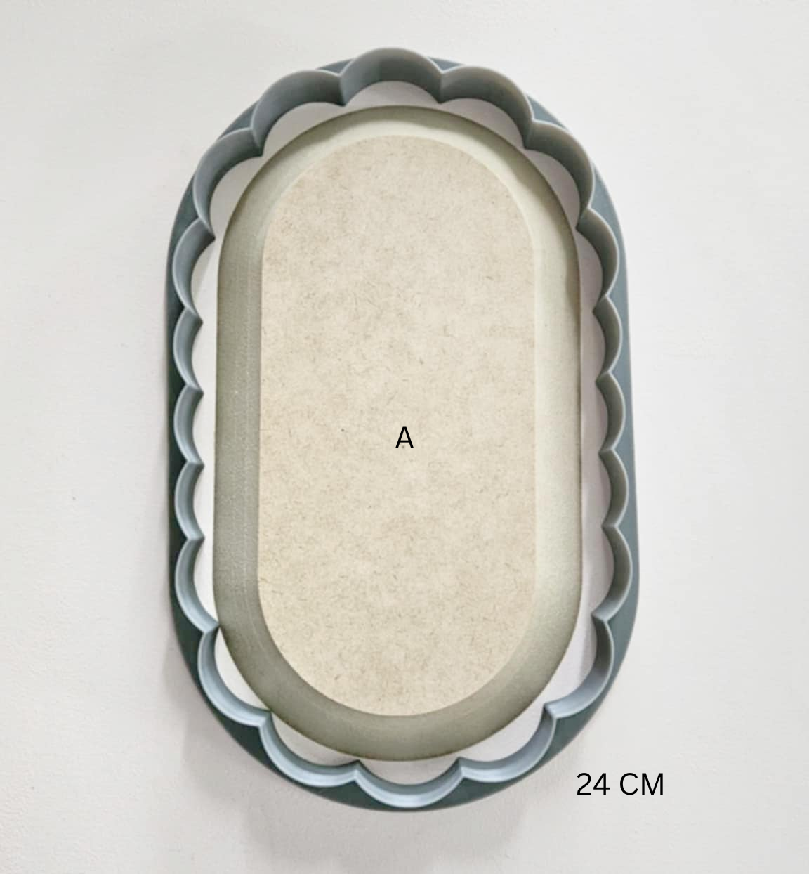 Oversized Cutter - Scalloped Tablet