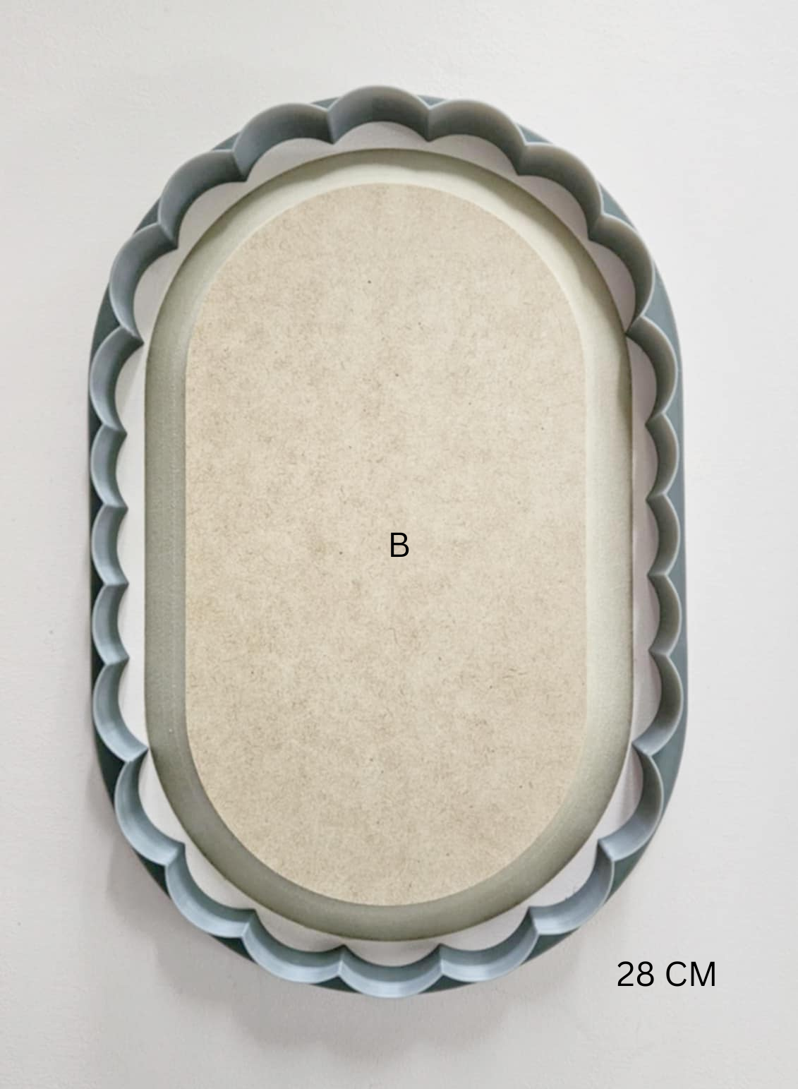 Oversized Cutter - Scalloped Tablet