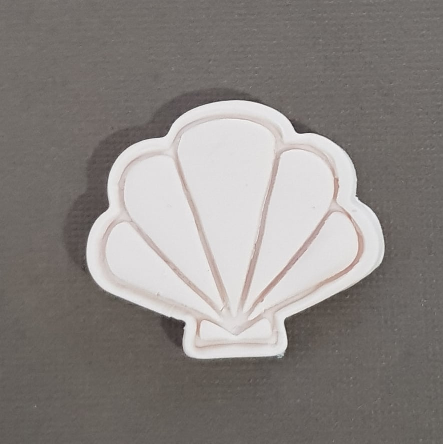 Scallop Shell Cutter