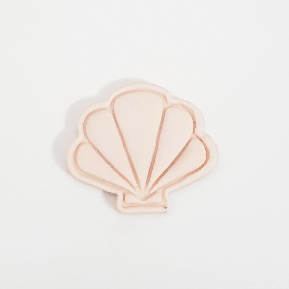 Scallop Shell Cutter