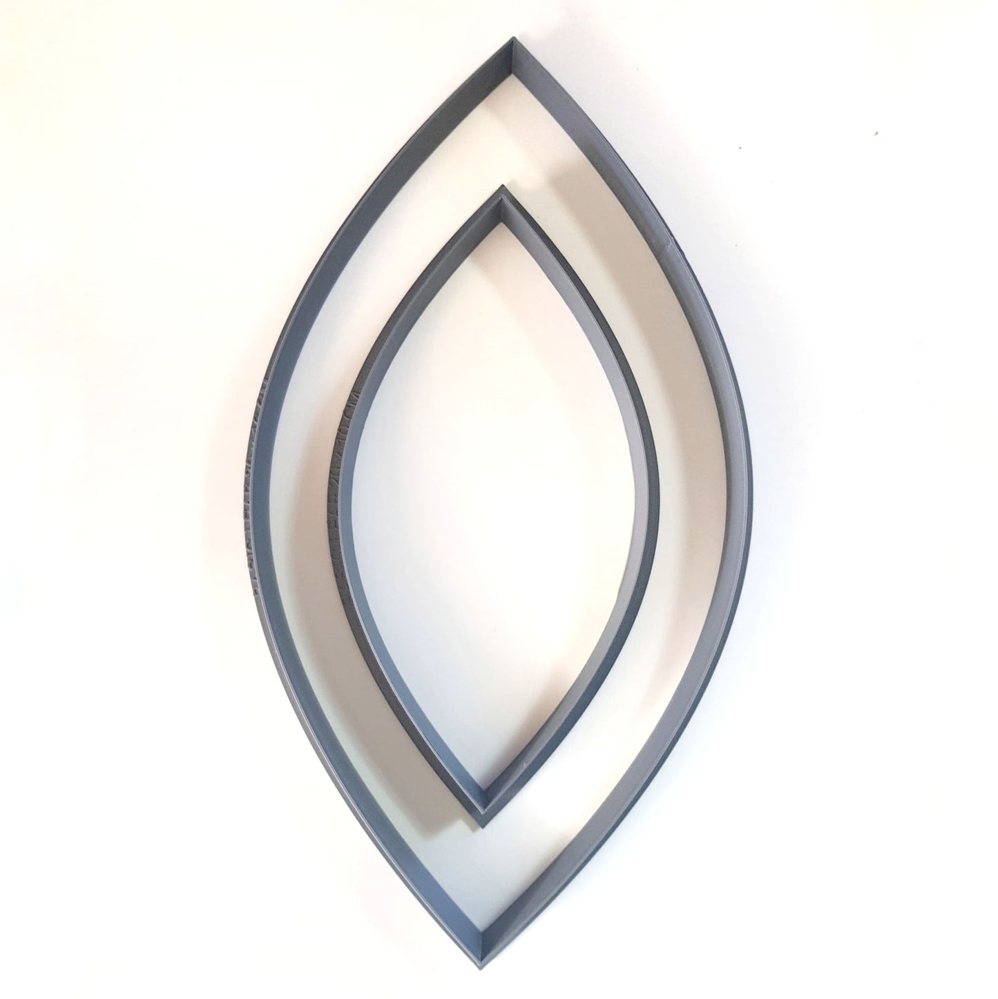 Oversized Cutter - Basic Leaf