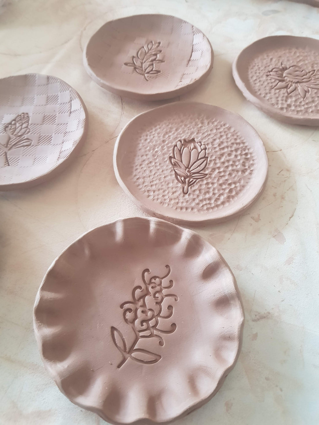 Creating Handmade Christmas Gifts with Clay: A Creative and Personal Touch